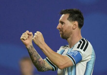 messi comemora gol marcado pela argentina sobre a argelia na estreia da copa do mundo scaled aspect ratio 512 320 4