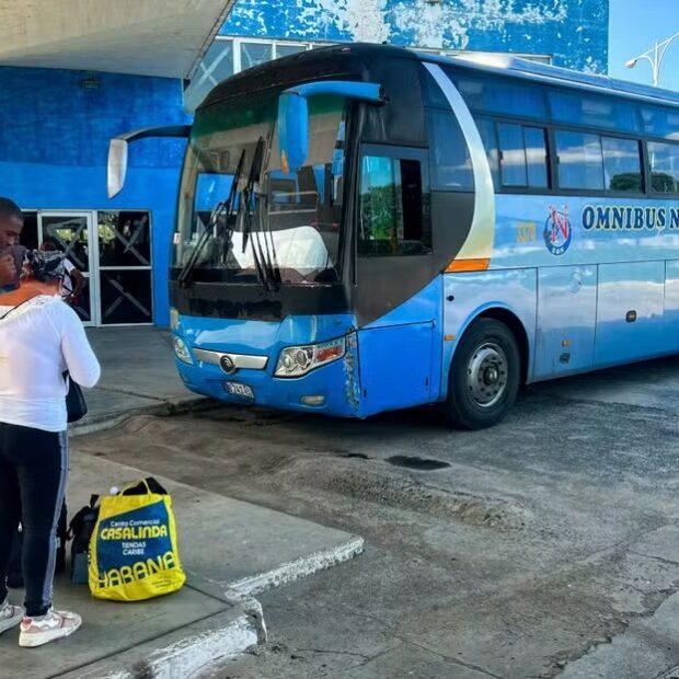 afp 20260617 b7fe4q9 v1 midres cubacrisistransport
