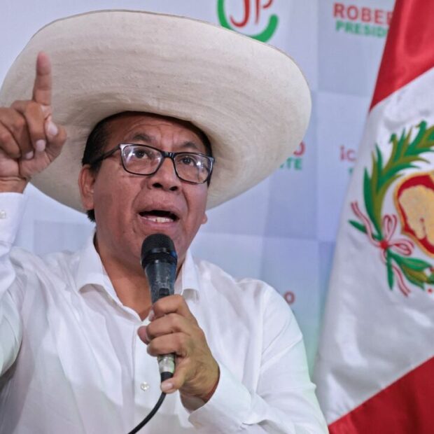 afp 20260425 a8ye6mj v1 midres peruelectionpresser