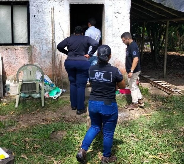 mte resgata trabalhador de 64 anos no pará