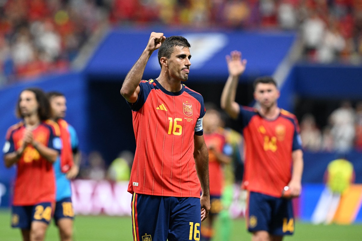 Espanha goleia Arábia Saudita (4-0) com primeiro gol de Yamal em Copas