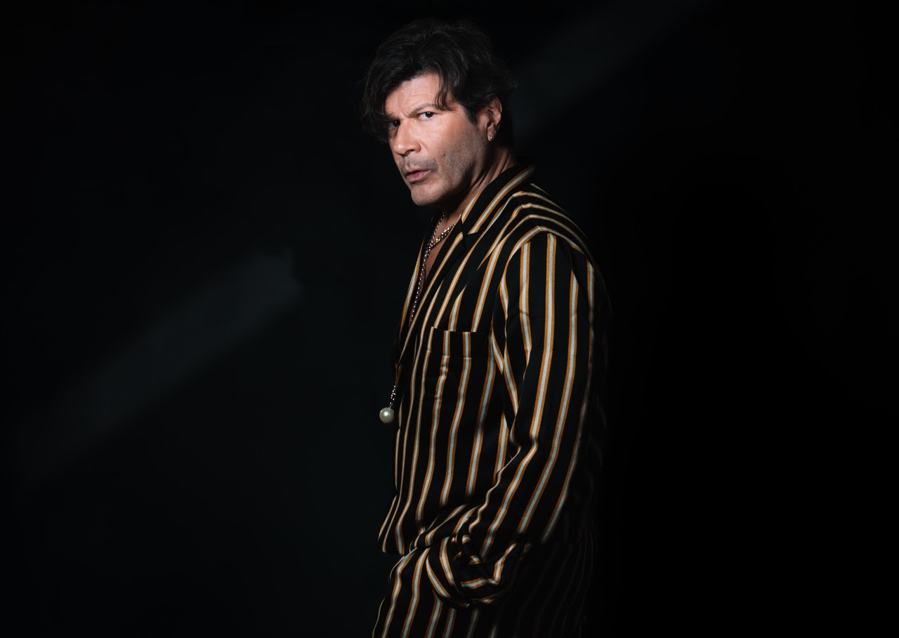 Paulo Ricardo estreia a turnê "REINVENTAR" no Teatro Bradesco e recebe Chady, uma das apostas confirmadas do Rock in Rio 2026. - Créditos: Bella Piheiro
