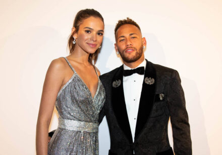 O relato de Bruna Marquezine reacendeu uma discussão importante sobre pressão estética, exposição precoce e saúde mental no universo das celebridades.