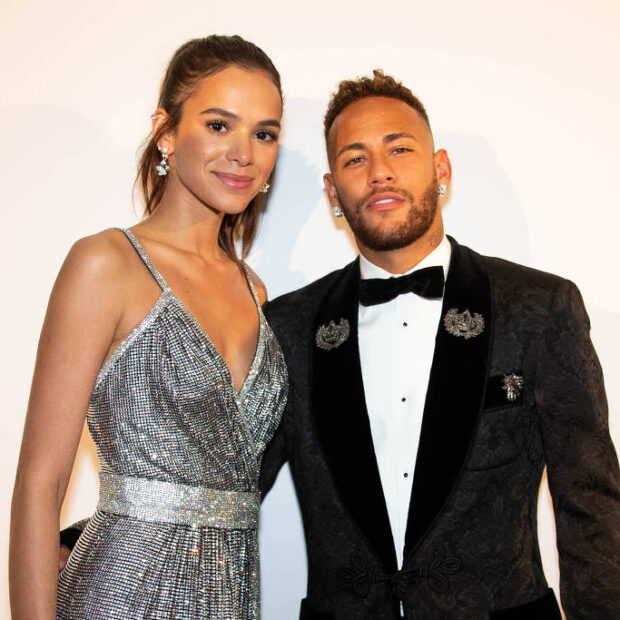 O relato de Bruna Marquezine reacendeu uma discussão importante sobre pressão estética, exposição precoce e saúde mental no universo das celebridades.