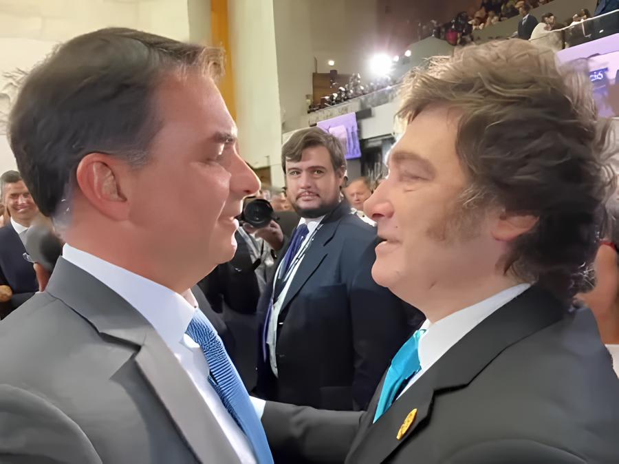 flavio bolsonaro e javier milei 11326 1773278634788 v2 450x337.png (1)