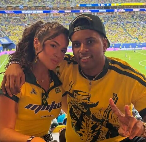 Maisa Silva reencontrou Rodrygo durante a vitória do Brasil sobre a Escócia em Miami