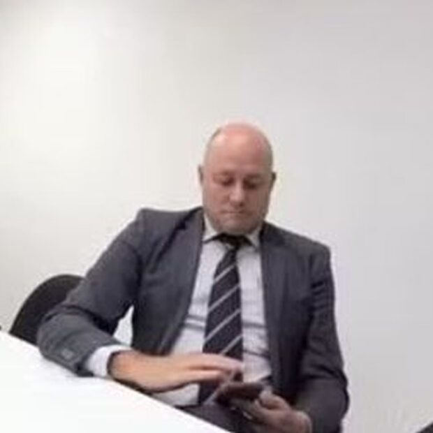 advogado que pediu condenação do próprio cliente