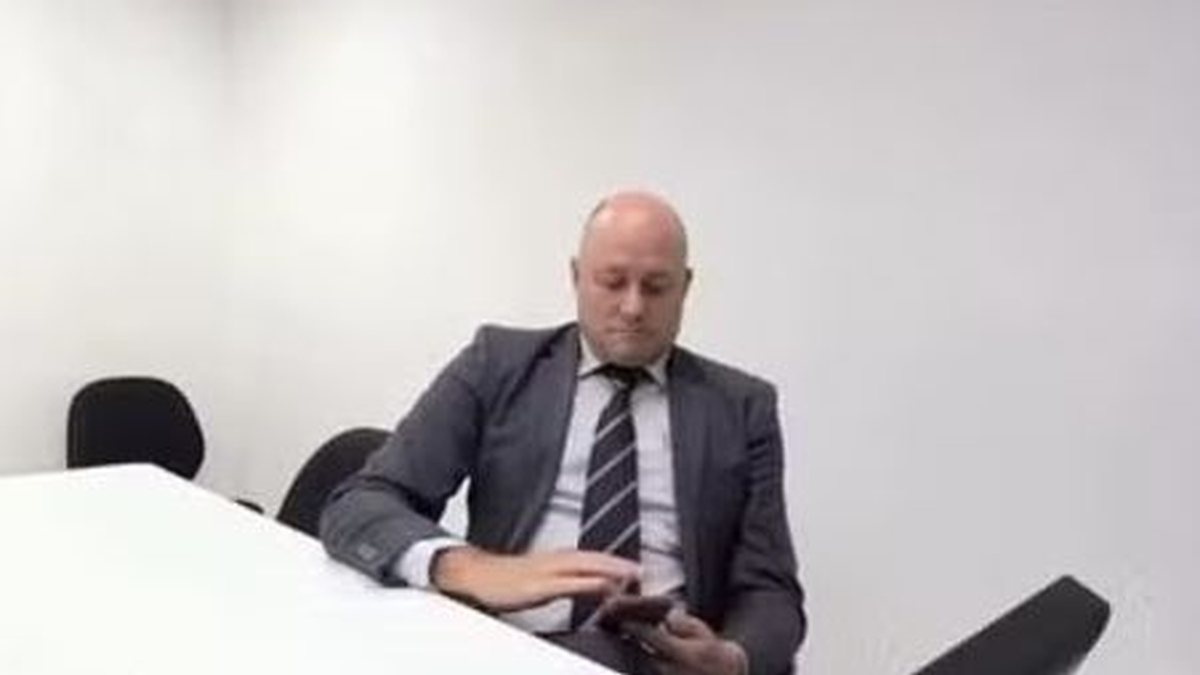 advogado que pediu condenação do próprio cliente