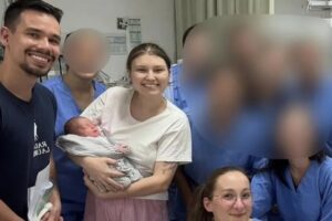 Diulia já conhecia Isabel e atendeu Arthur, filho do casal, durante internação na UTI neonatal