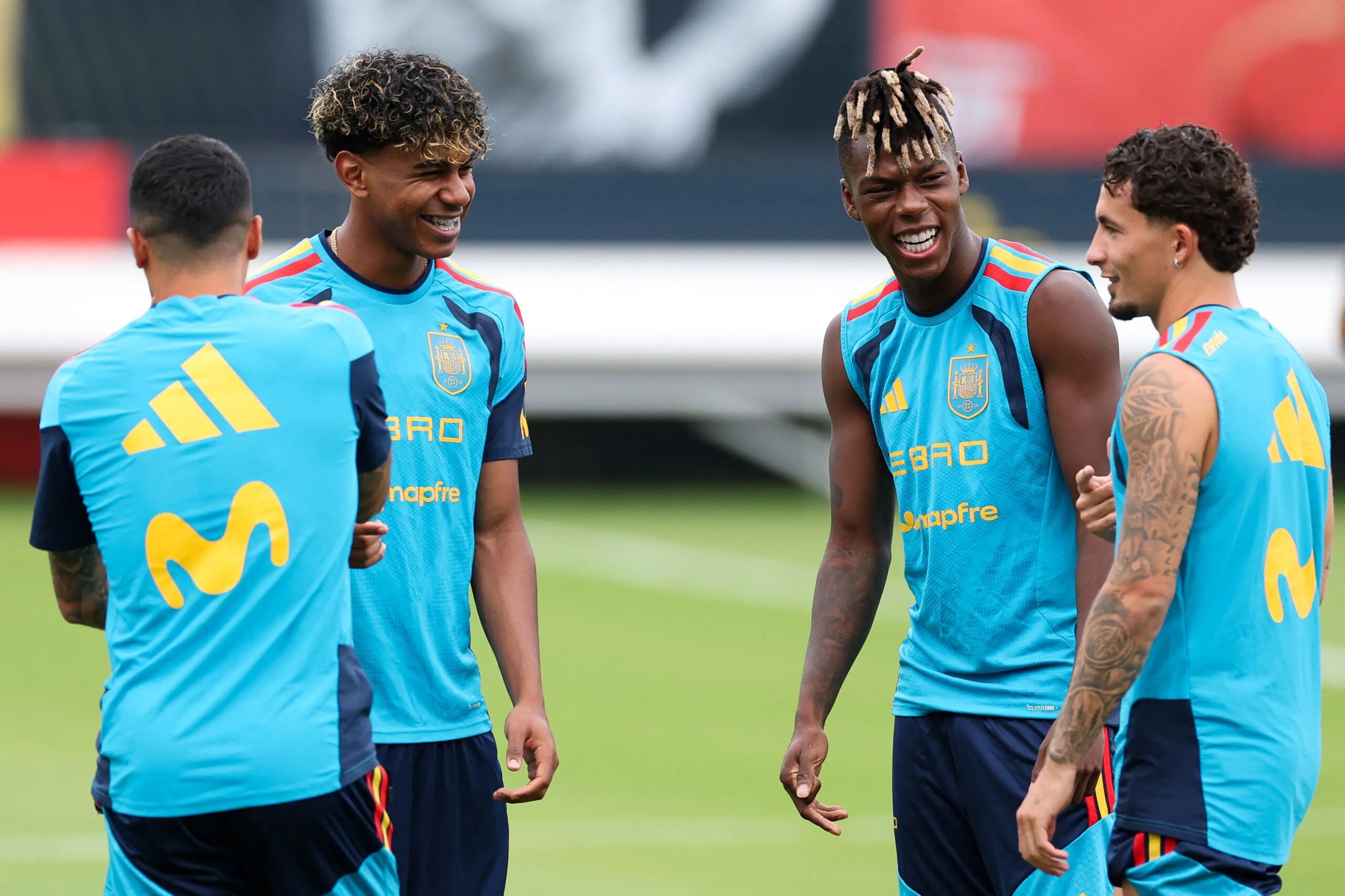 Espanha retoma treinos sem três jogadores lesionados