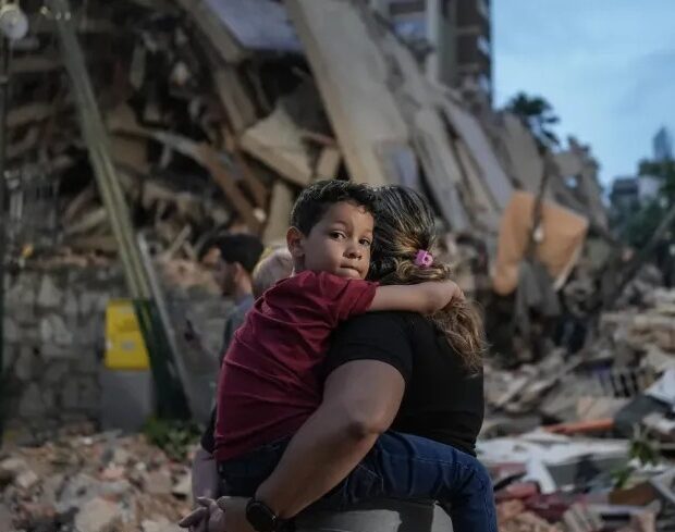 crianças terremotos na Venezuela