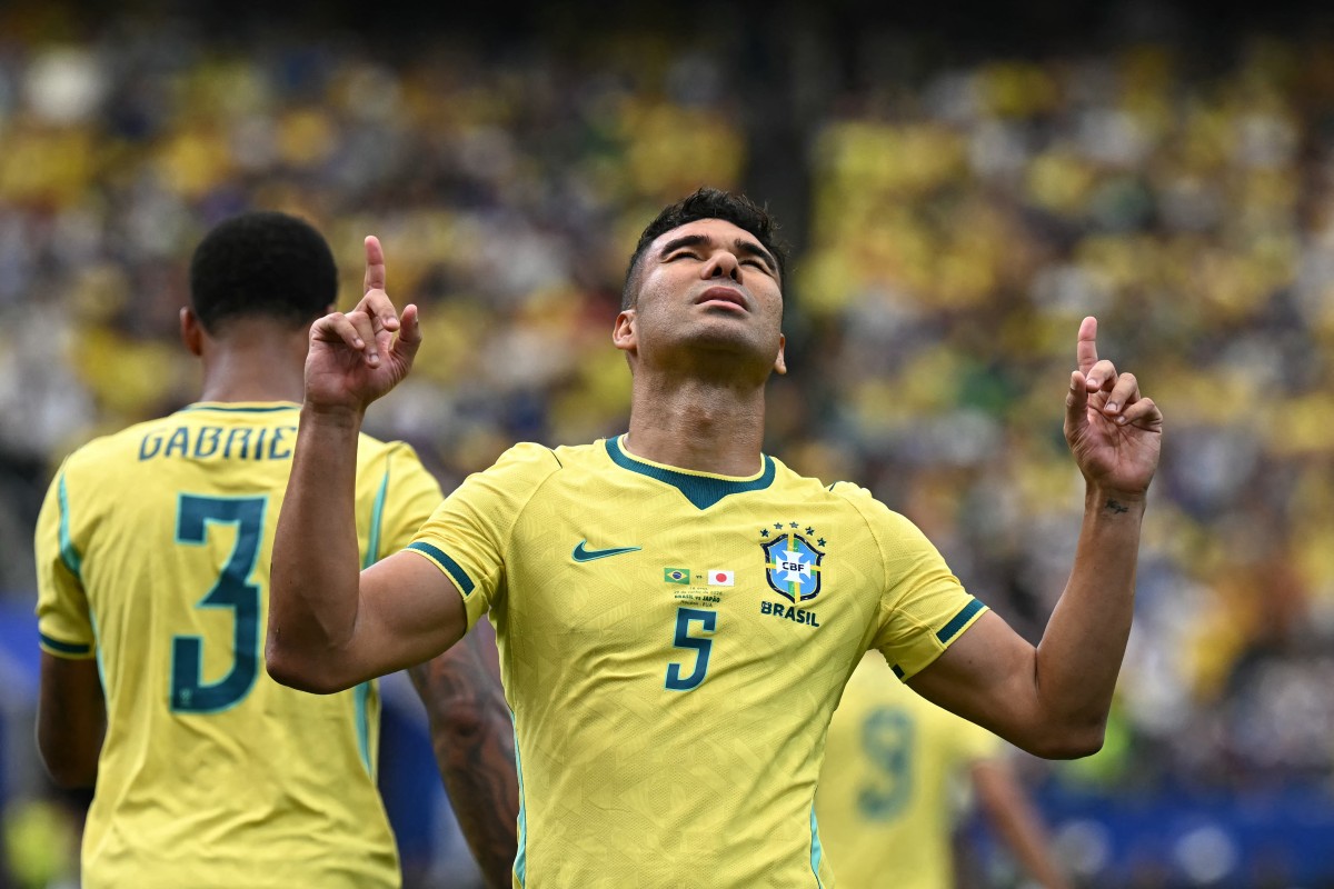 Martinelli decide nos acréscimos e Brasil avança às oitavas de final