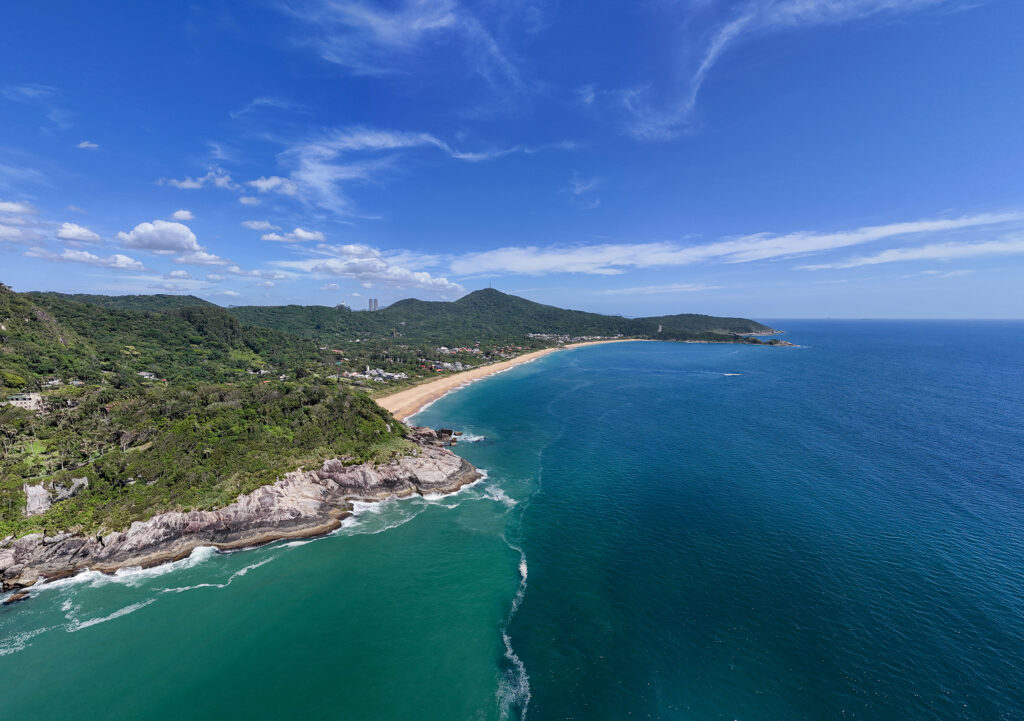 Valorização acima de 200%, mansões milionárias e oferta limitada colocam a Interpraias no radar dos investidores de alto padrão.