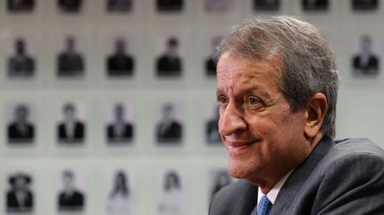 Valdemar voltou dos Estados Unidos para tentar conter o desgaste no partido