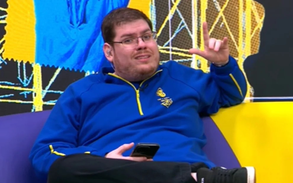  Streamer soltou um “porr*” enquanto prometia reduzir palavras de baixo calão
