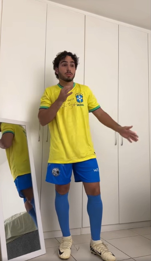 De astro das novelas infantis do SBT a assunto do momento: Igor Jansen movimentou a web com uma escolha inusitada para acompanhar o Brasil na Copa