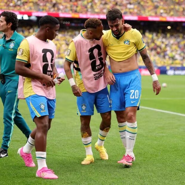 115485498 houston texas june 29 neymar jr 10 lucas paqueta 20 and endrick 19 of brazil reac