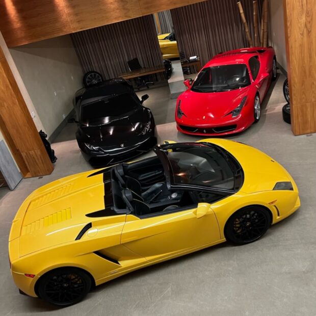 A forma de acessar carros de luxo está mudando. Cada vez mais empresários e celebridades priorizam liquidez, eficiência financeira e mobilidade premium.