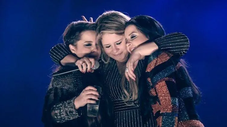 A cinebiografia de Marília Mendonça começou a ganhar rosto. A Prime Video confirmou que Klara Castanho viverá Maiara e Sophia Valverde interpretará Maraisa.