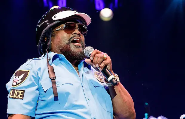 O mundo da música perdeu um de seus grandes nomes. Victor Willis, voz original do Village People e um dos criadores de "YMCA", morreu aos 74 anos, deixando um legado que atravessou gerações.