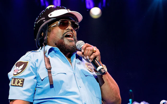 O mundo da música perdeu um de seus grandes nomes. Victor Willis, voz original do Village People e um dos criadores de "YMCA", morreu aos 74 anos, deixando um legado que atravessou gerações.