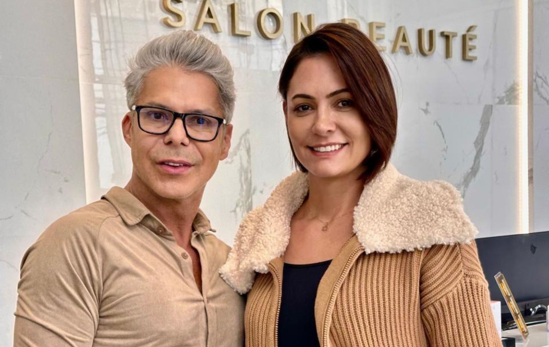 Do salão para a política. Ro Siqueira, conhecido por cuidar dos cabelos de Michelle Bolsonaro, anunciou que disputará uma vaga na Câmara dos Deputados