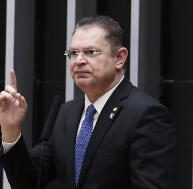 sostenes cavalcante