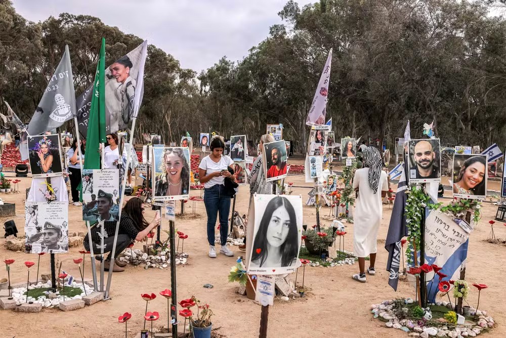 108724894 people visit a memorial for the victims killed at or kidnapped from the supernova music fe 1