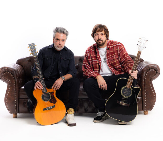 O João Rock 2026 vai promover um reencontro que promete emocionar os fãs de Charlie Brown Jr.. Marcão Britto, Thiago Castanho, Negra Li e Marcelo Nova sobem ao mesmo palco para revisitar o icônico álbum Charlie Brown Jr. Acústico, de 2003.