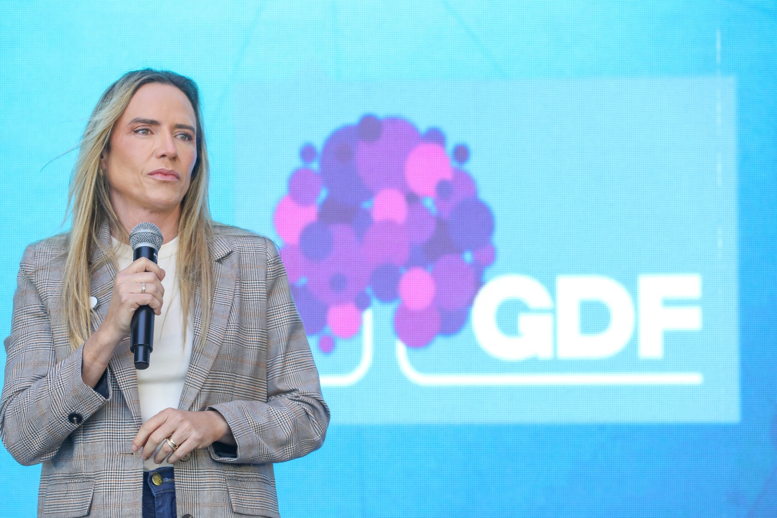 gdf celina leao