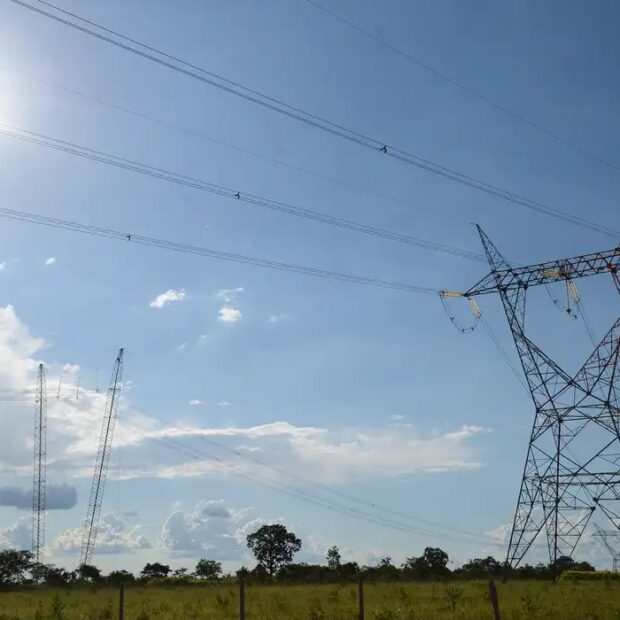 946194 energia linha de transmissão 13