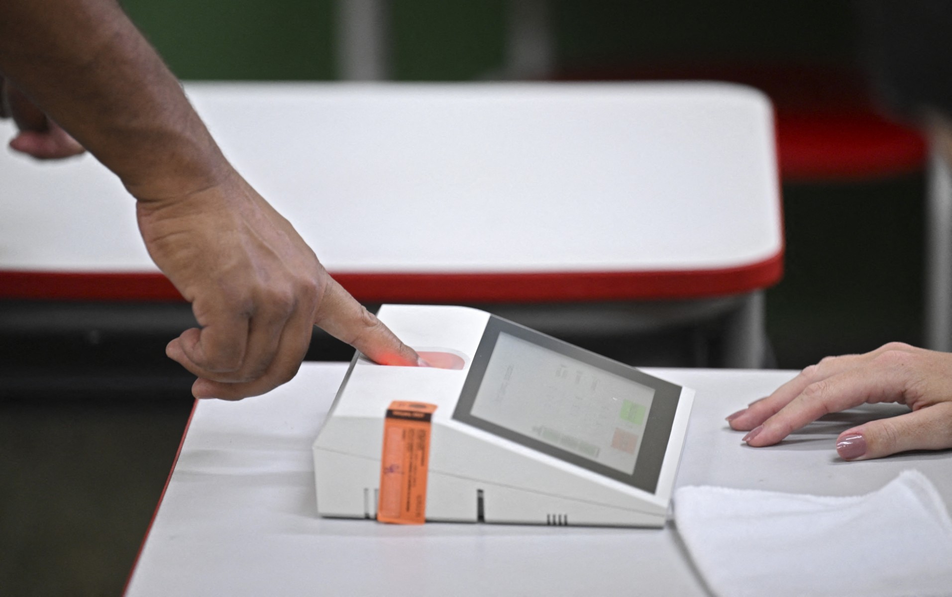 brazil election runoff voters