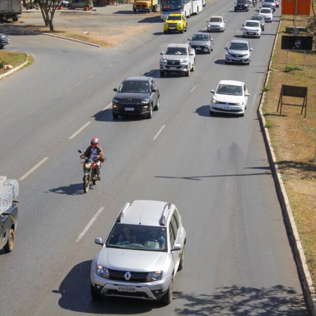 23.10. trânsito. foto tony oliveira agência brasília