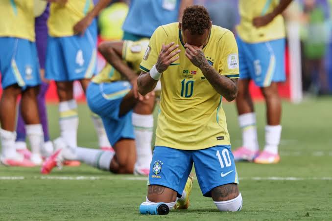 O comentário de Ana Thaís Matos ao lado de Everaldo Marques virou um dos assuntos mais comentados após a queda do Brasil diante da Noruega.
