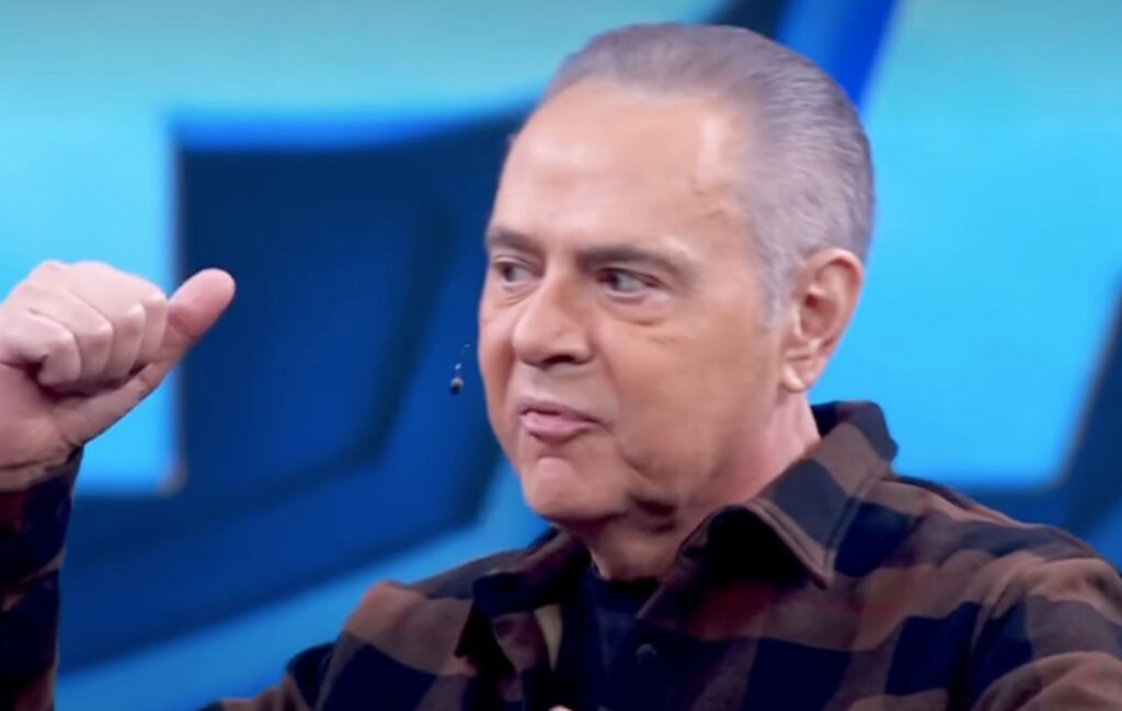 Luis Roberto emocionou o público ao revelar detalhes do tratamento contra um tumor e agradecer o carinho que recebeu durante a recuperação.