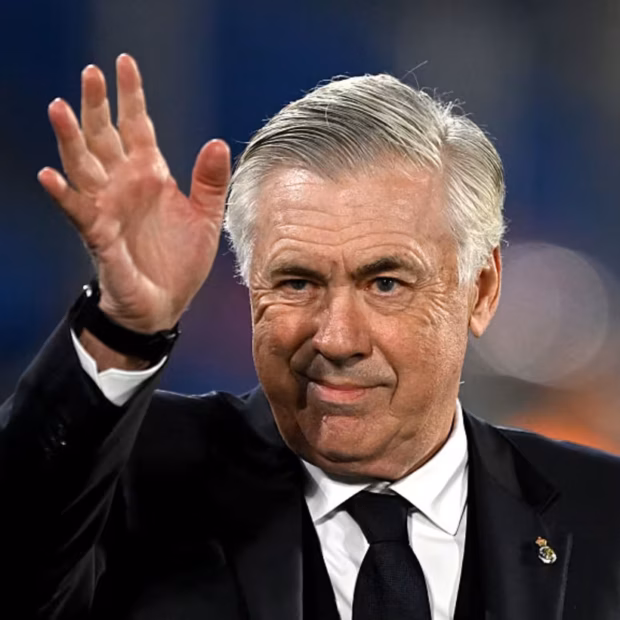 Carlo Ancelotti estreia como autor no Brasil com um livro sobre liderança, gestão e bastidores do futebol. - Foto de Denis Doyle/Getty Images