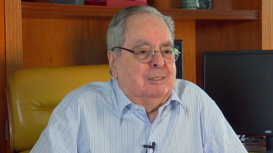 Erro na homenagem a Benedito Ruy Barbosa no Jornal Nacional movimentou as redes e reacendeu o debate sobre a produção do telejornal.