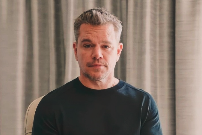 Matt Damon revelou a preparação intensa para The Odyssey e reacendeu o debate sobre envelhecimento em Hollywood.