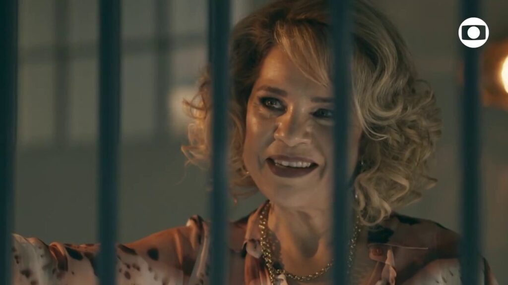 Pilar vai atrapalhar entrevista de emprego da rival ao expor acusação contra ela