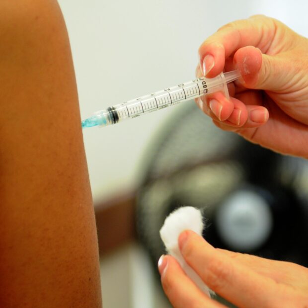 9.4. campanha de vacinação contra influenza. foto pedro ventura agencia brasilia