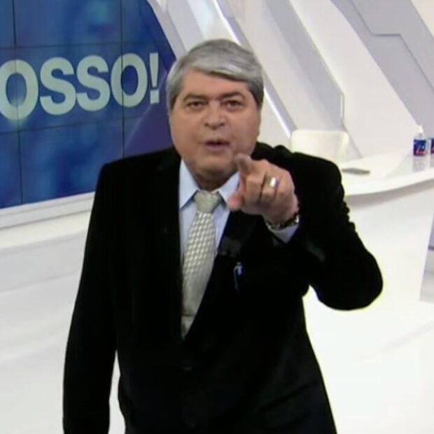 José Luiz Datena e a Band foram condenados a indenizar um empresário após acusação exibida no Brasil Urgente.