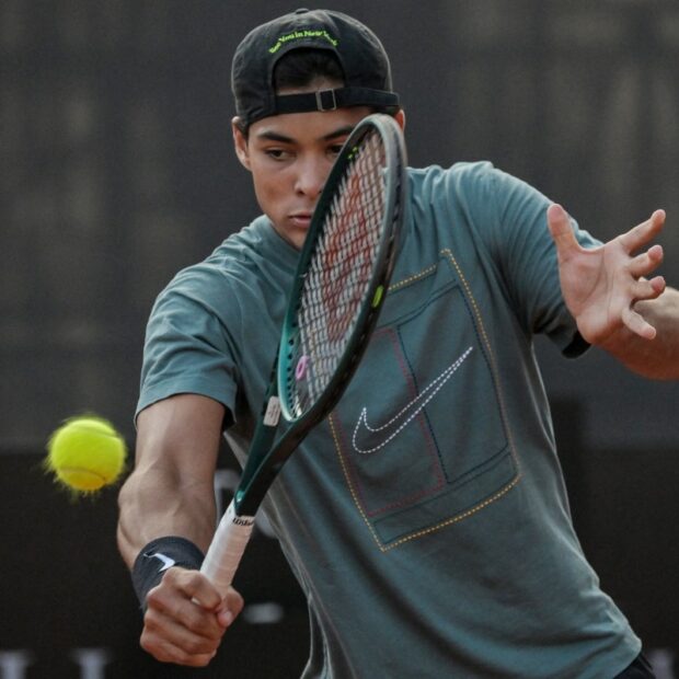 tennis bra fonseca