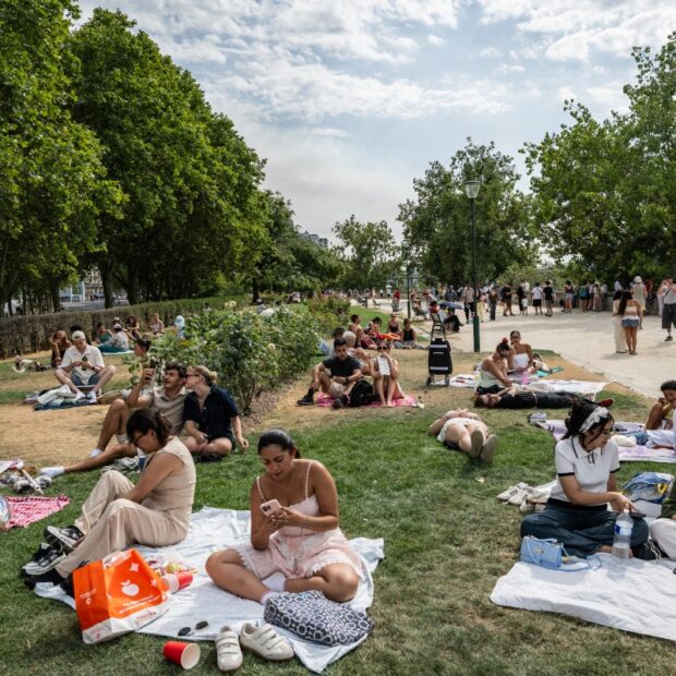 france weather climate heatwave tourism