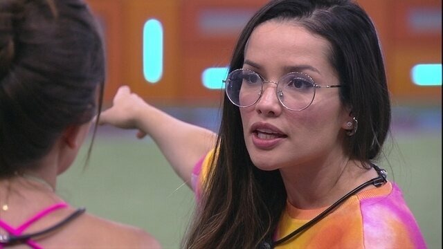 Cantora acompanhava o júri do caso de Clarissa, amiga de infância vítima de feminicídio