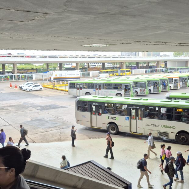 ônibus interna rodoviária