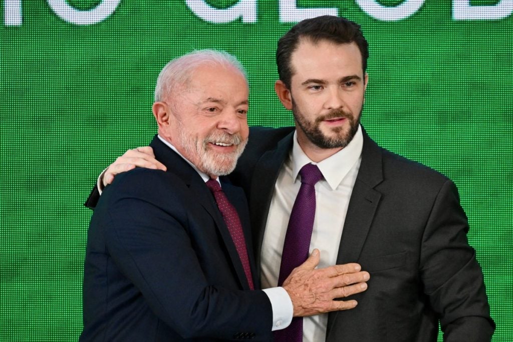 lula e dario durigan foto afp 1024x683