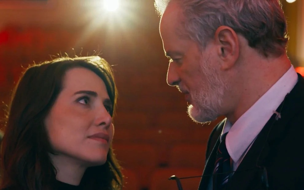 Ademir será o primeiro alvo do plano calculado da protagonista