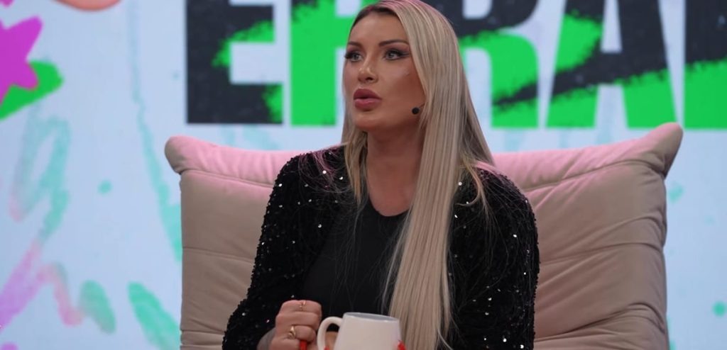  Virginia Fonseca foi comparada por Urach a uma iniciante no mercado da polêmica