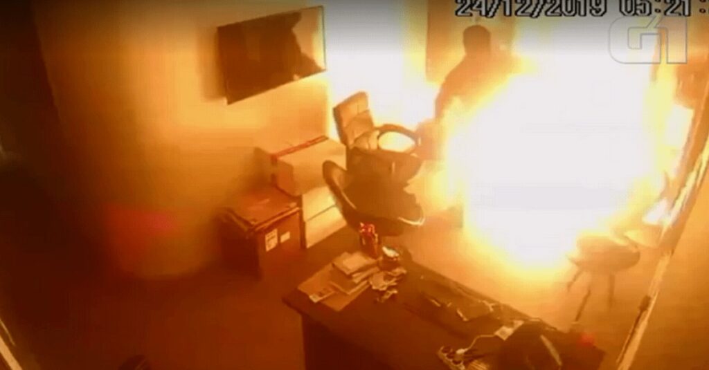 Porta dos Fundos já foi alvo de atentado com coquetéis molotov em 2019