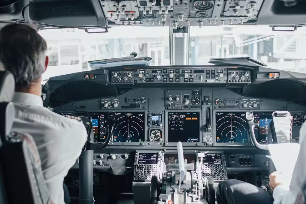 Piloto relata calafrio ao controlador de voo após avistar luzes no Paraná -Foto: Pexels